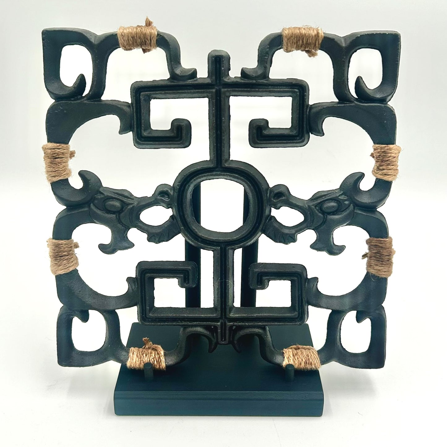 Tiki Dragon Breezeway Tile with Stand