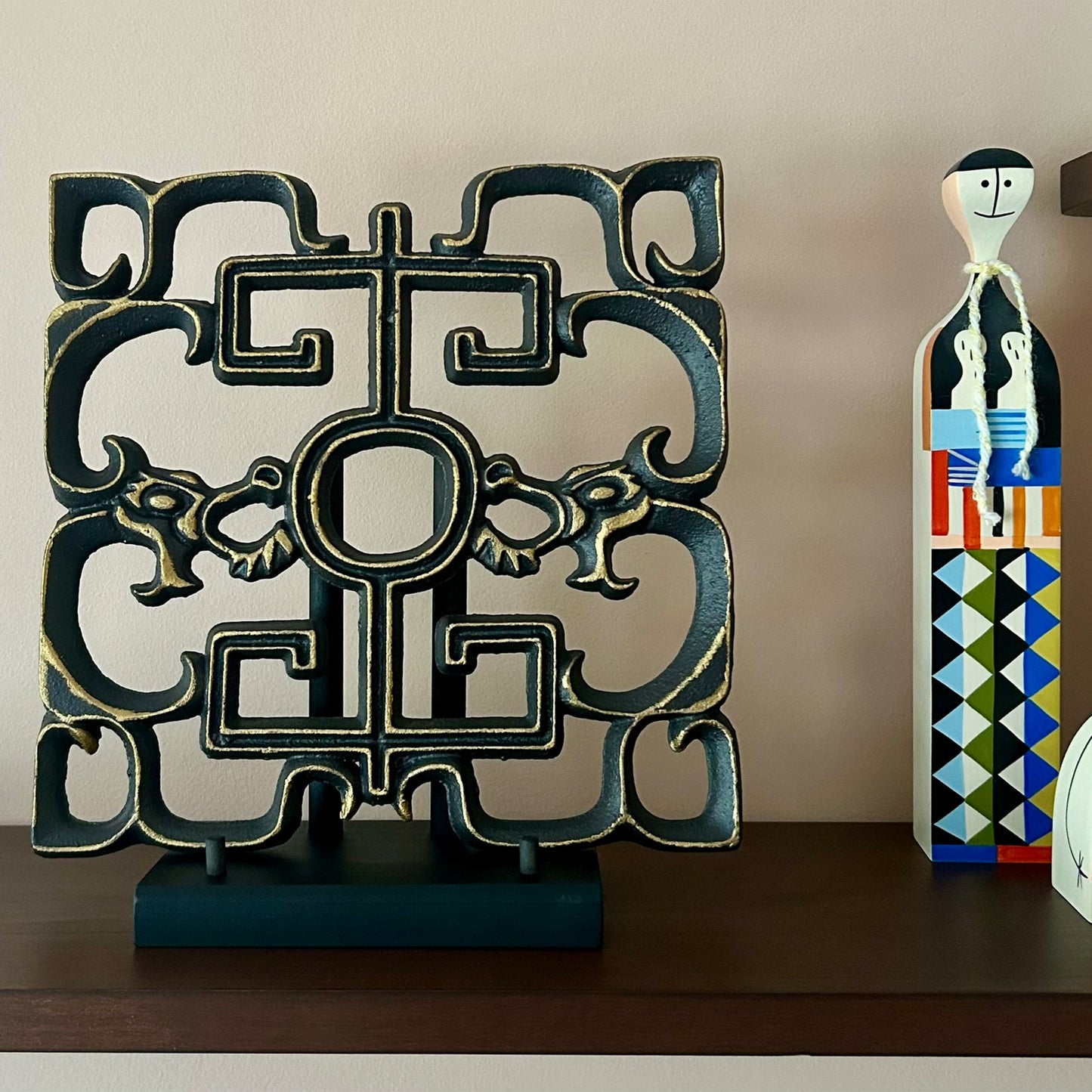 Tiki Dragon Breezeway Tile with Stand