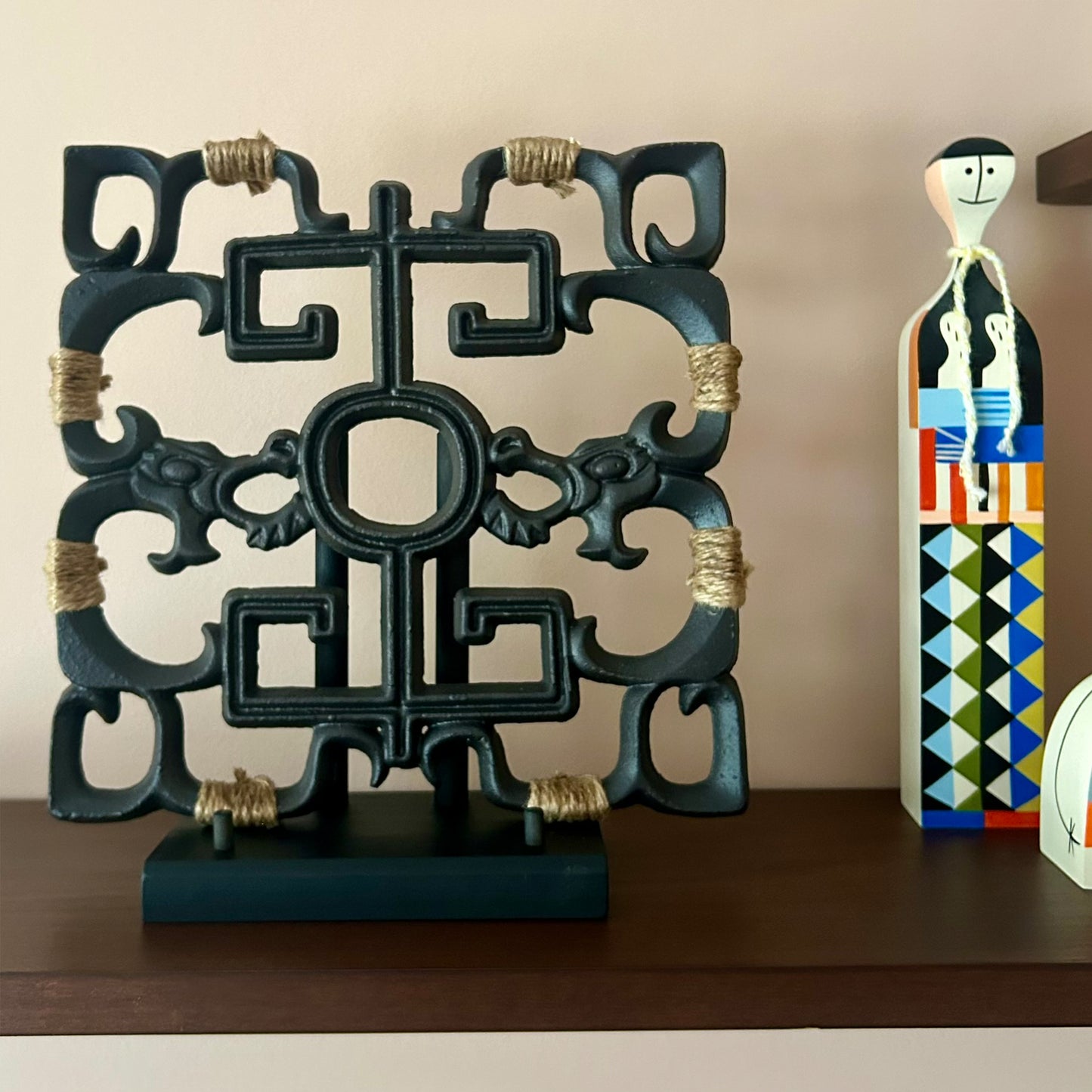 Tiki Dragon Breezeway Tile with Stand
